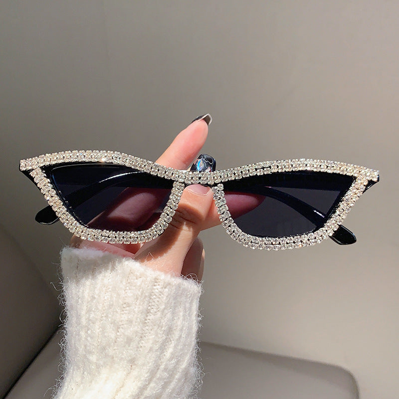Wholesale Diamond Cat-Eye Triangle Sunglasses